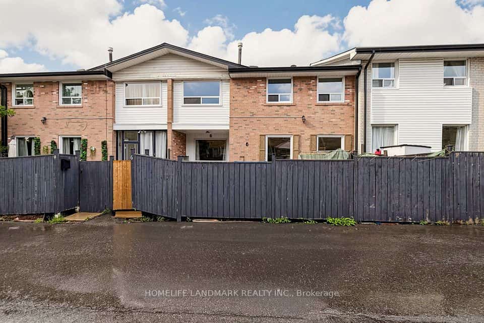 61 Ardglen Drive #6, Brampton, ON L6W 1V1