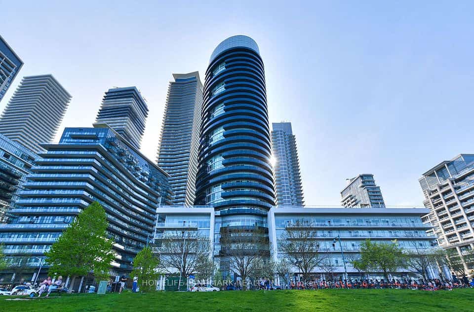 80 Marine Parade Drive #227, Toronto, ON M8V 0A3