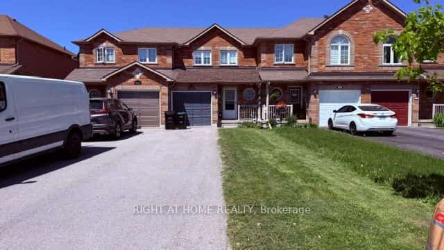 140 Sydenham Wells, Barrie, ON L4M 6T3