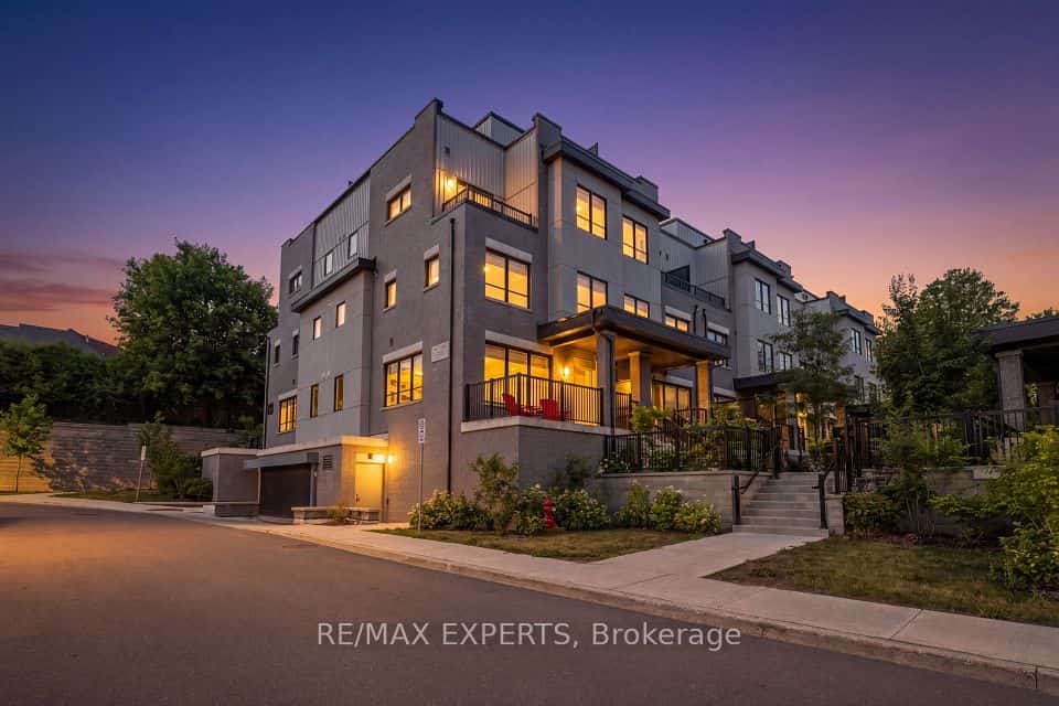 31 Baynes Way #1, Bradford West Gwillimbury, ON L3Z 4M3