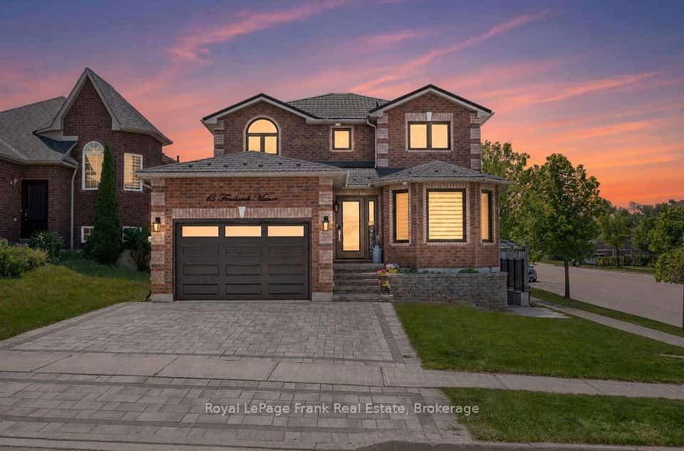 13 Fenchurch Manor, Barrie, ON L4N 5X7