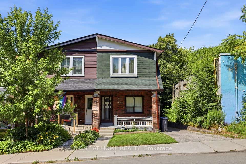 204 Highfield Road, Toronto, ON M4L 2V3