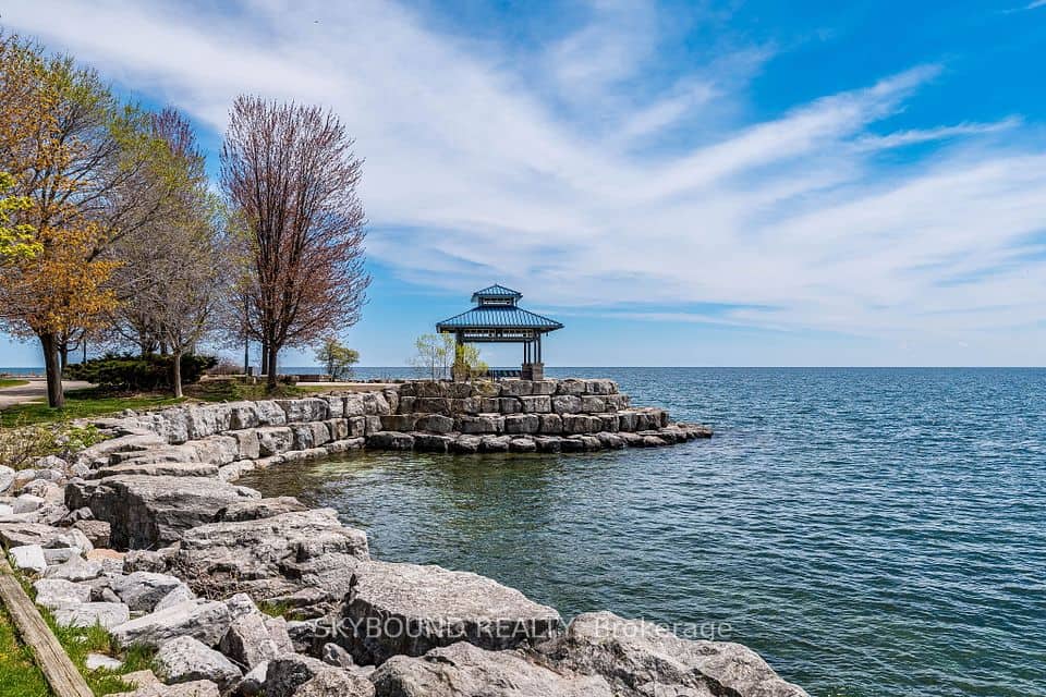 15 N Elizabeth Street N, Mississauga