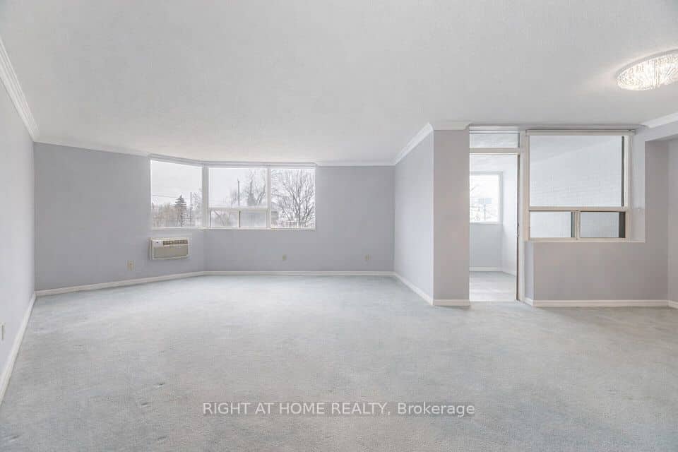 166 Mountain Park Avenue, Hamilton