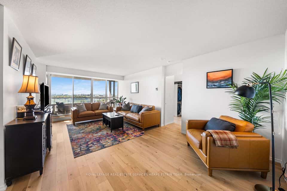 10 Torresdale Avenue #1406, Toronto, ON M2R 3V8