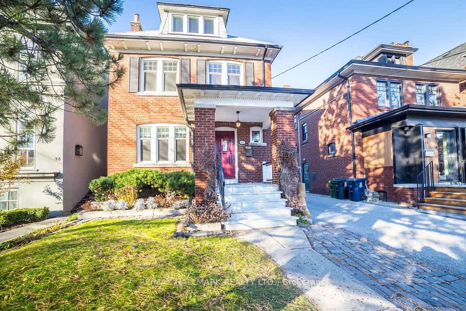 40 Snowdon Avenue, Toronto, ON M4N 2A6