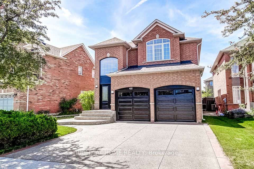 481 Heath Street, Oakville, ON L6H 6N8