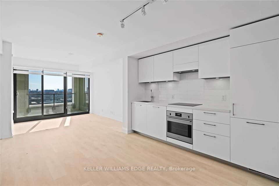 33 Frederick Todd Way #507, Toronto, ON M4G 0C9
