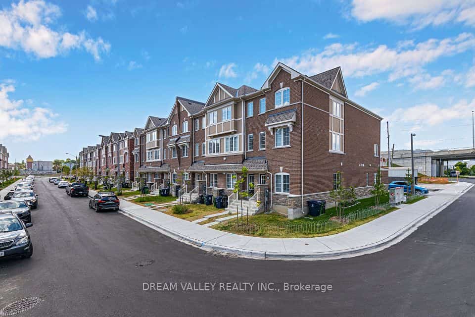 88 Jolly Way, Toronto, ON M1P 0E2