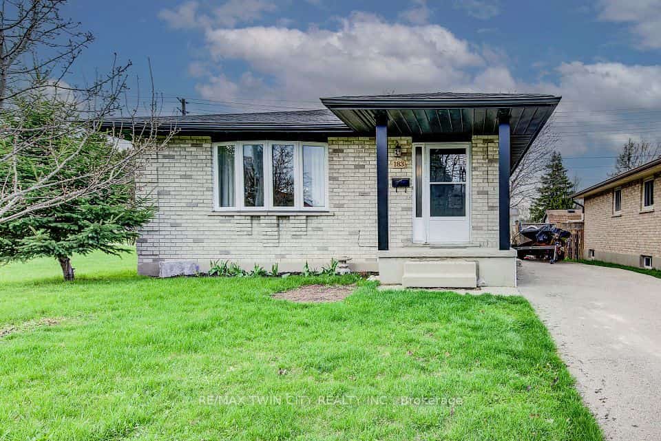 183 Dinison Crescent, Kitchener, ON N2E 2S6