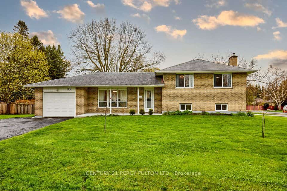 39 Meredith Crescent, Cobourg, ON K9A 4R3