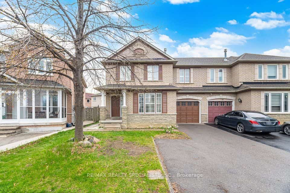 64 Dolphin Song Crescent, Brampton, ON L6R 2A7