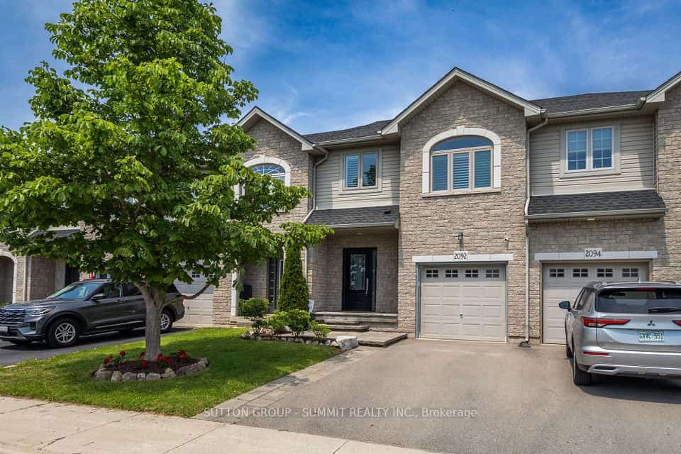 2092 ENGLISH Crescent, Burlington, ON L7L 7B3