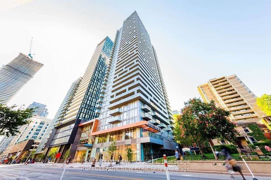 50 Wellesley Street E #307, Toronto, ON M4Y 0C8