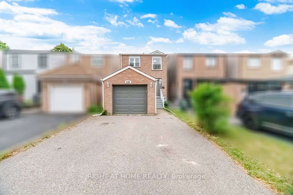 121 Bob O'link Avenue, Vaughan, ON L4K 1H1