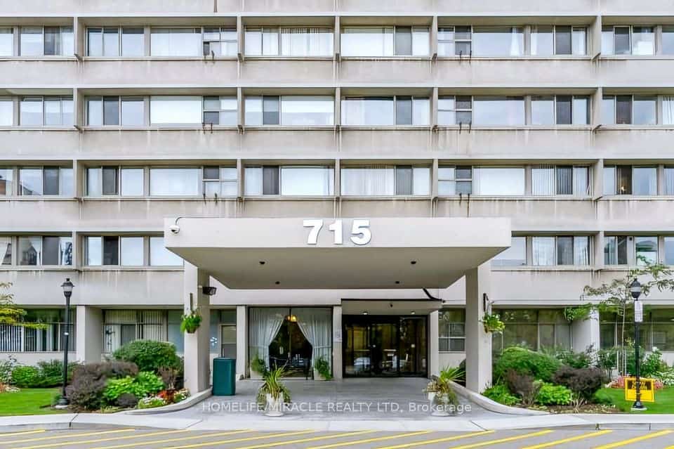715 Don Mills Road #201, Toronto, ON M3C 1S5