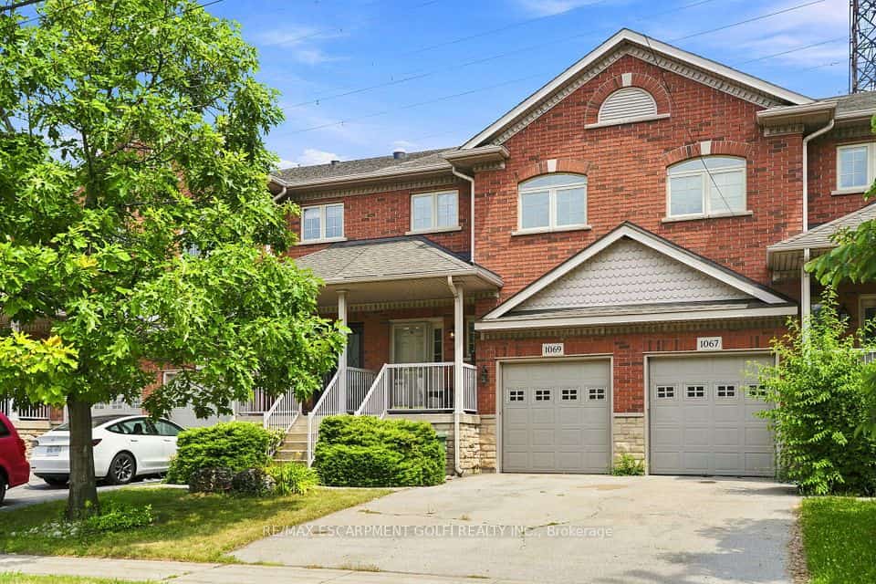 1069 Beach Boulevard, Hamilton, ON L8H 6Z9