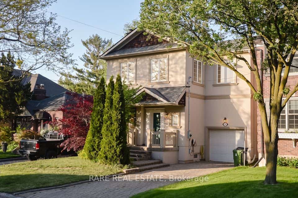 33 Red Deer Avenue, Toronto, ON M1N 2Z1