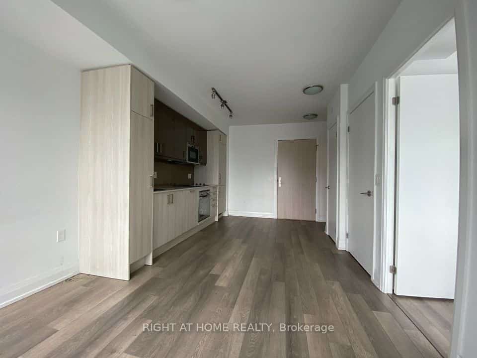 77 Mutual Street #1906, Toronto, ON M5B 0B9