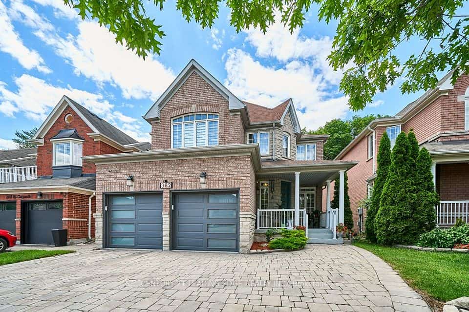 382 Via Campanile, Vaughan, ON L4H 0N6