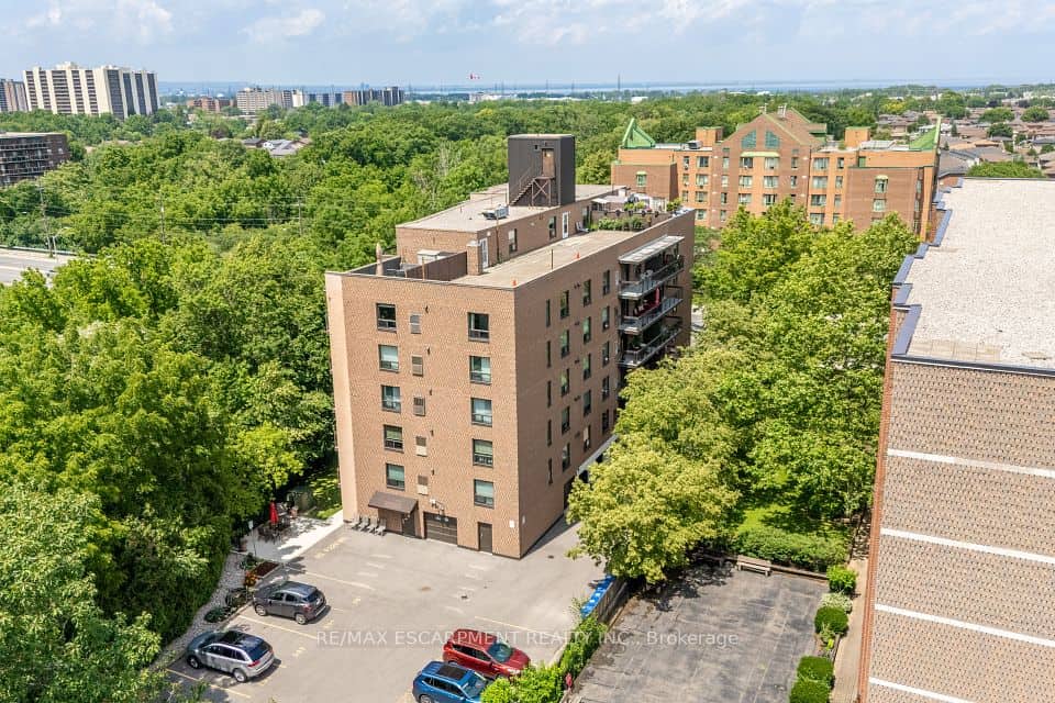 966 Queenston Road, Hamilton