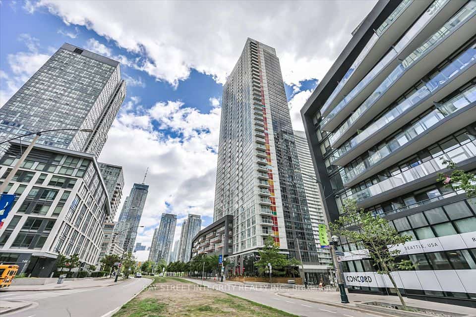85 Queens Wharf Road #1202, Toronto, ON M5V 0J9