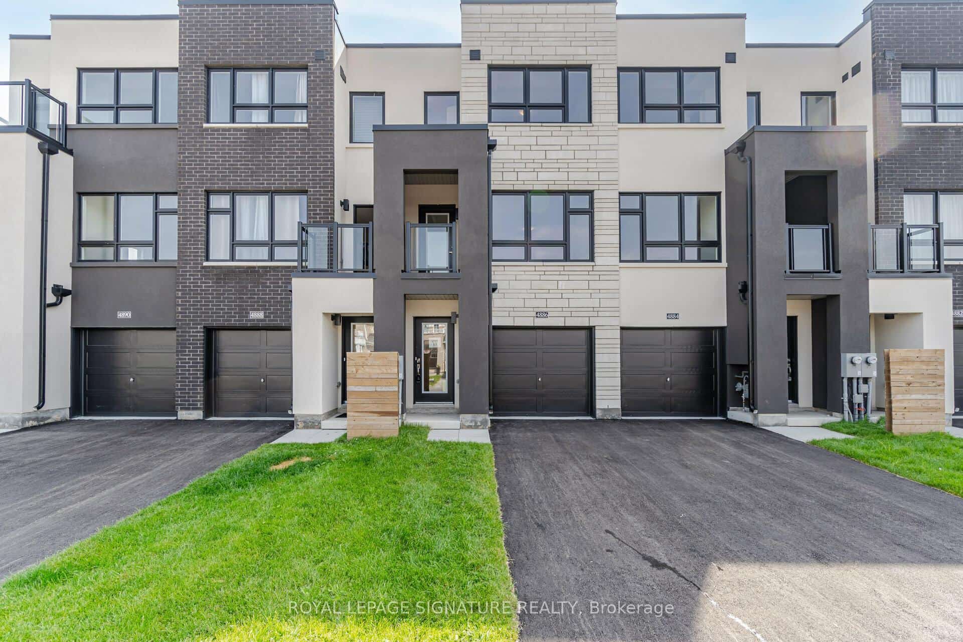 4886 Valera Road, Burlington, ON L7M 2A9