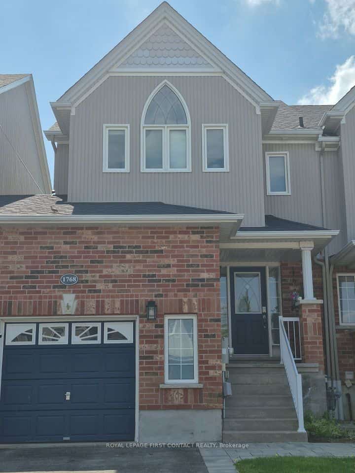 1768 Lamstone Street, Innisfil, ON L9S 4W3