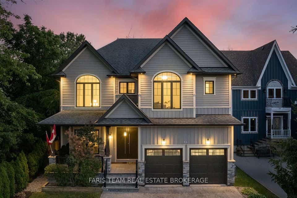 1648 Roslyn Avenue, Innisfil, ON L9S 4N2
