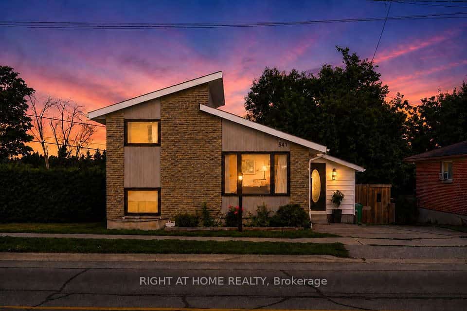 541 River Road S, Peterborough, ON K9J 1E6