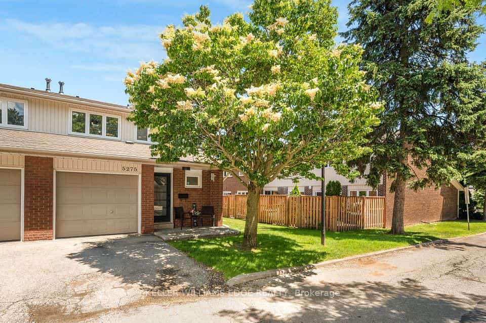 5275 Banting Court, Burlington, ON L7L 2Z4