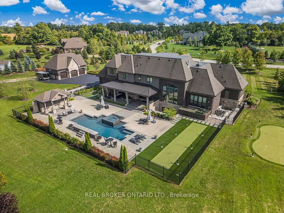 26 Autumn Circle, Halton Hills, ON L0P 1H0