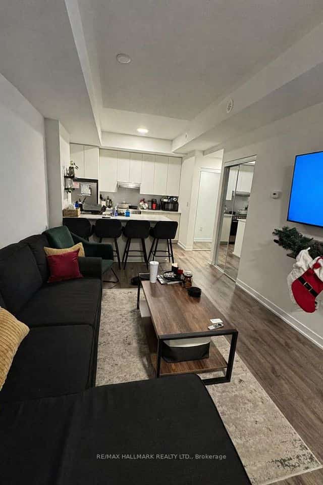 140 Canon Jackson Drive, Toronto