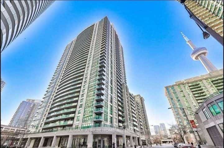19 Grand Trunk Crescent #1601, Toronto, ON M5J 3A3