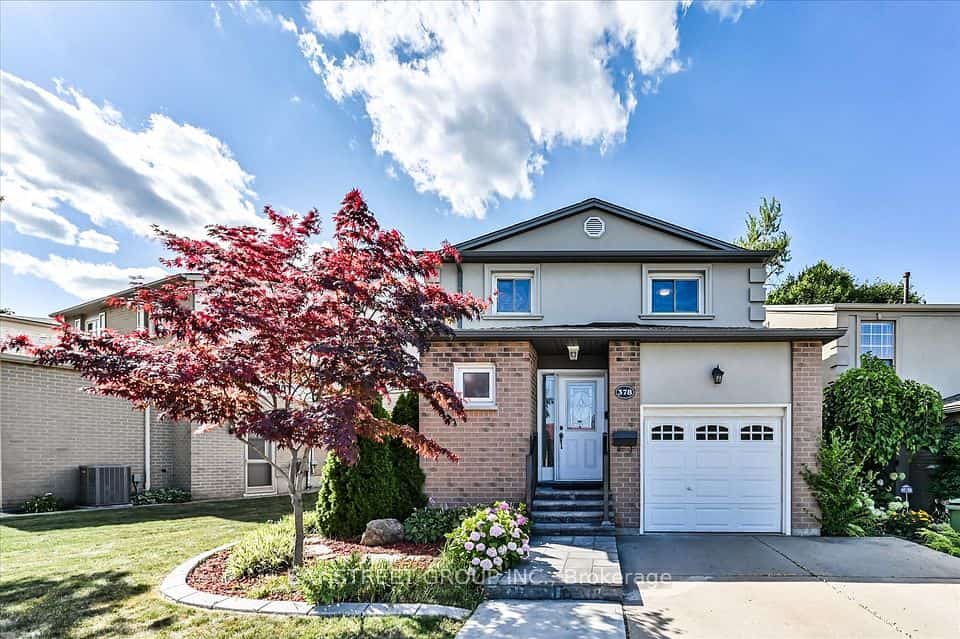 378 East 24th Street, Hamilton, ON L8V 4V2