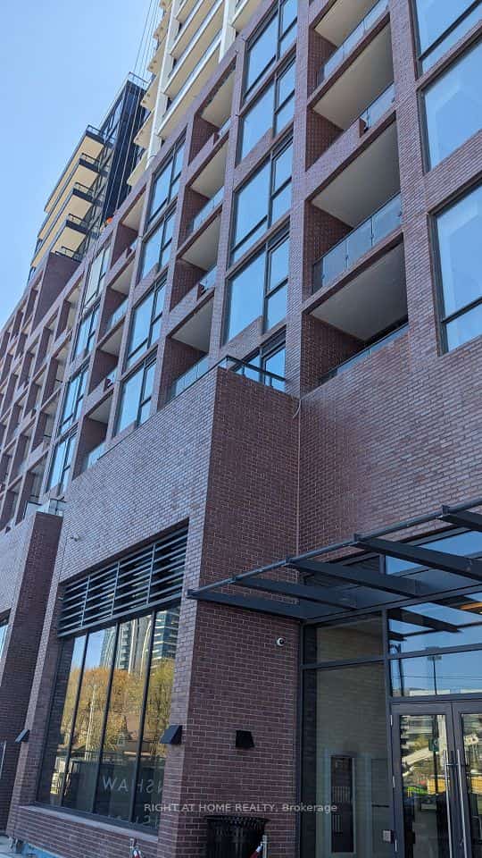 28 Ann Street #607, Mississauga, ON L5G 0E1