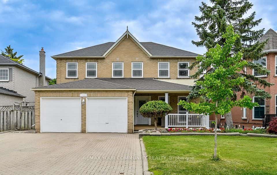 1554 Saugeen Drive, Pickering, ON L1V 5P8