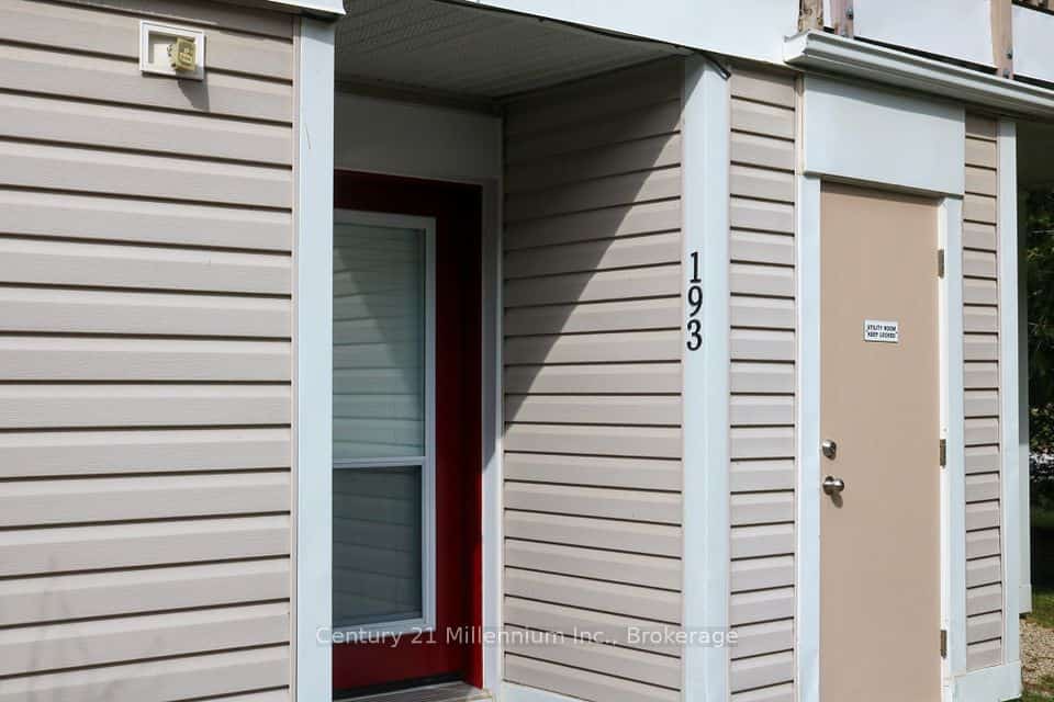 49 Trott Boulevard #193, Collingwood, ON L9Y 5B8