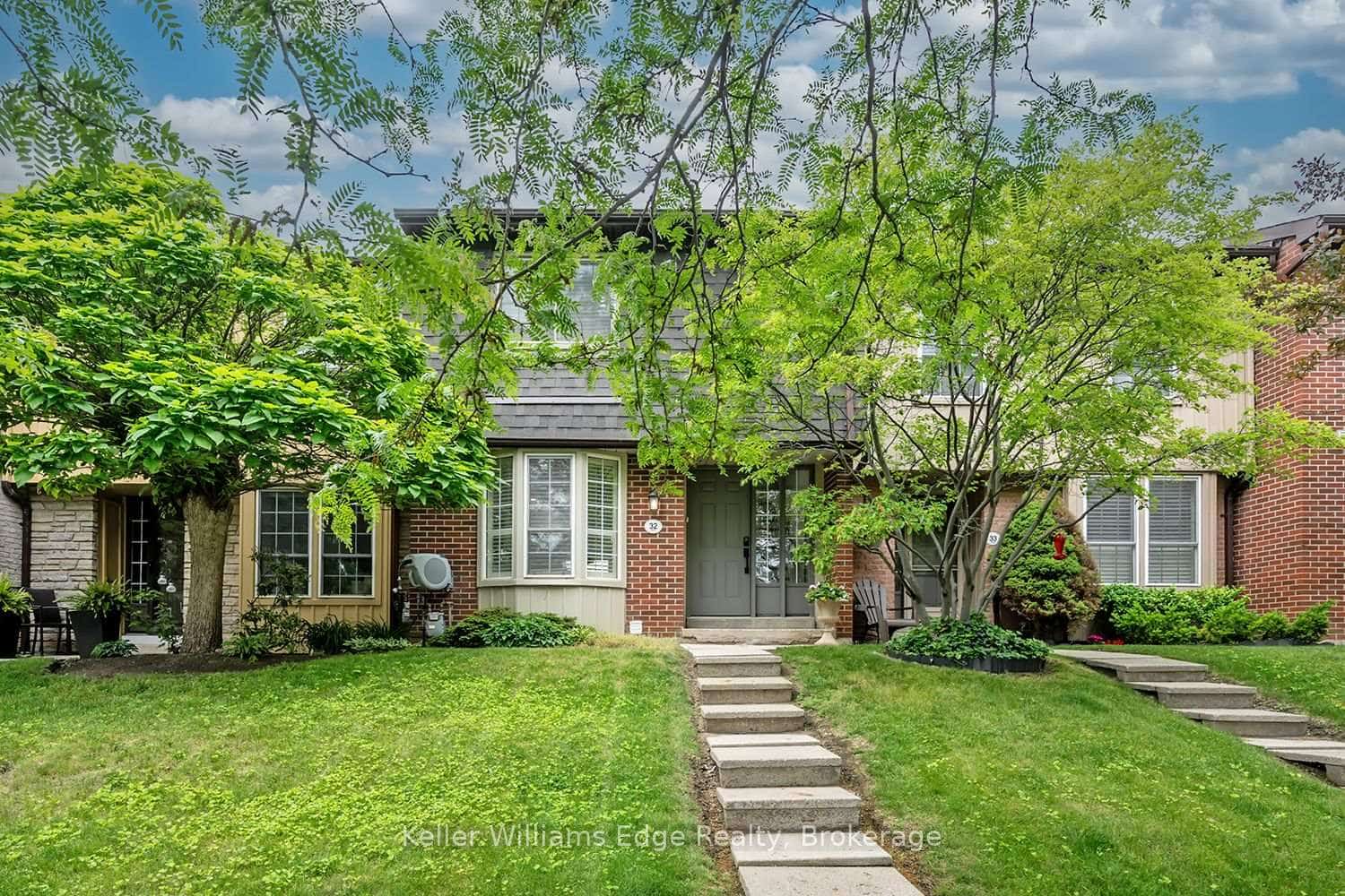 3049 Glencrest Road #32, Burlington, ON L7N 3K1