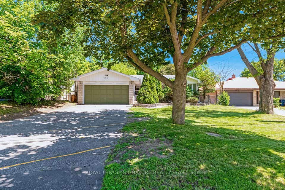 209 Burbank Drive, Toronto, ON M2K 1P5