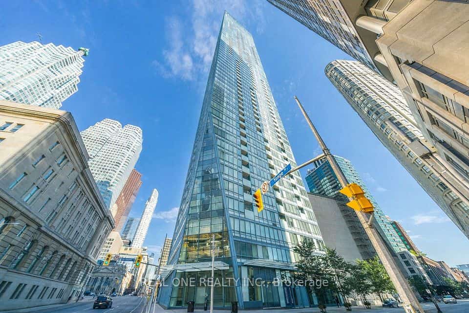 8 The Esplanade Avenue #1107, Toronto, ON M5E 0A6