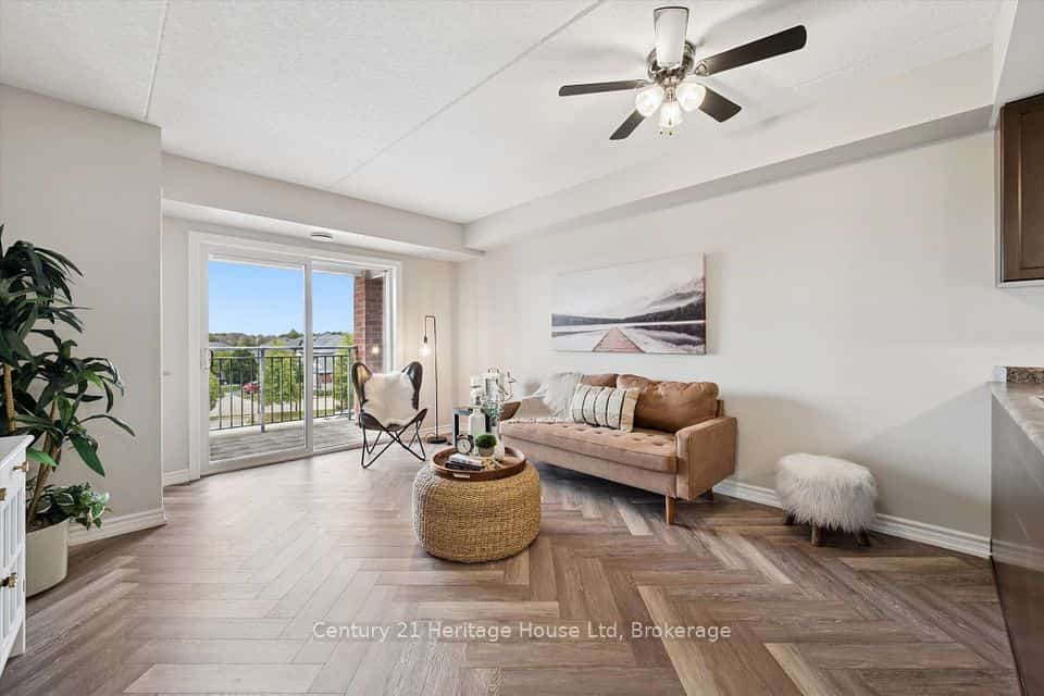 60 Lynnmore Street #313, Guelph, ON N1L 0J8
