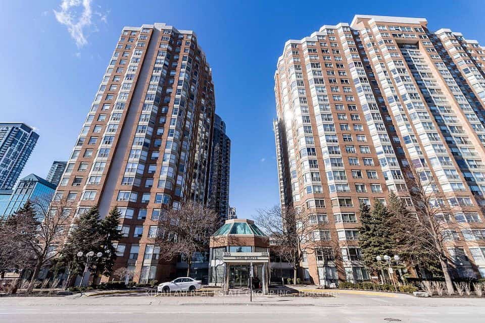 335 Webb Drive #2006, Mississauga, ON L5B 4A1