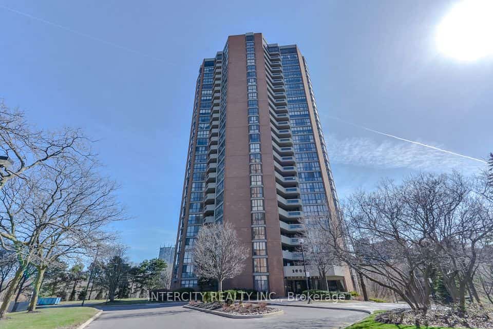 2000 Islington Avenue #308, Toronto, ON M9P 3S7