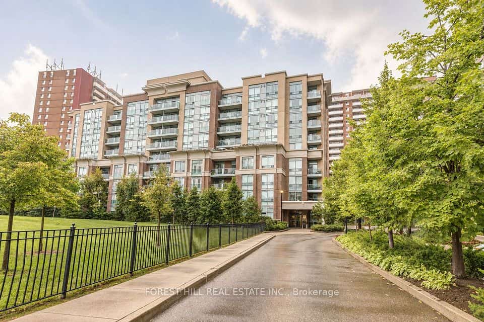 17 Michael Power Place #709, Toronto, ON M9A 5G5