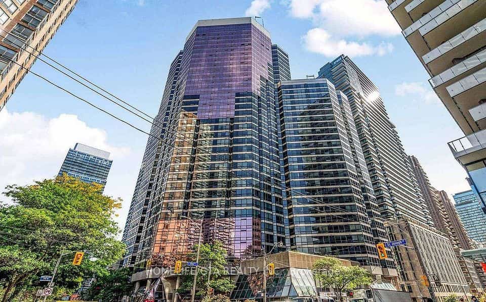 1001 Bay Street #3103, Toronto, ON M5S 3A6