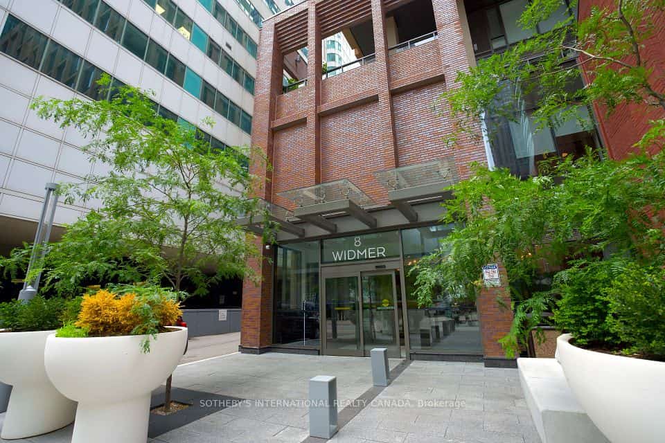 8 Widmer Street #3209, Toronto, ON M5V 0W6