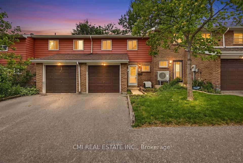 80 Dundalk Drive #44, Toronto, ON M1P 4T7