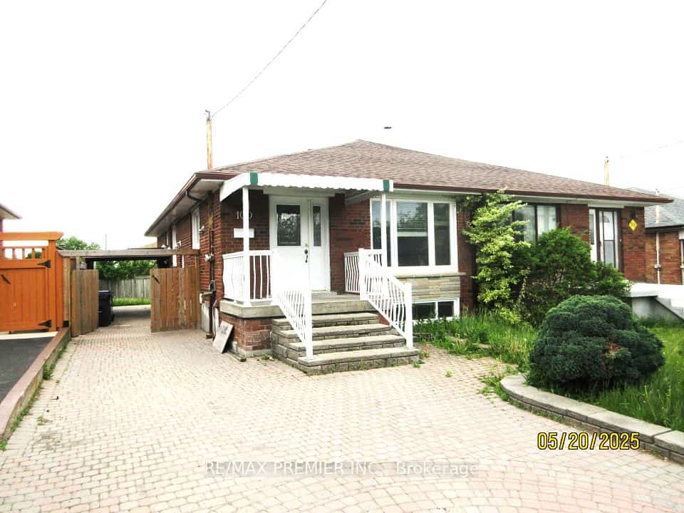 100 Snowood Court, Toronto, ON M3N 1E8