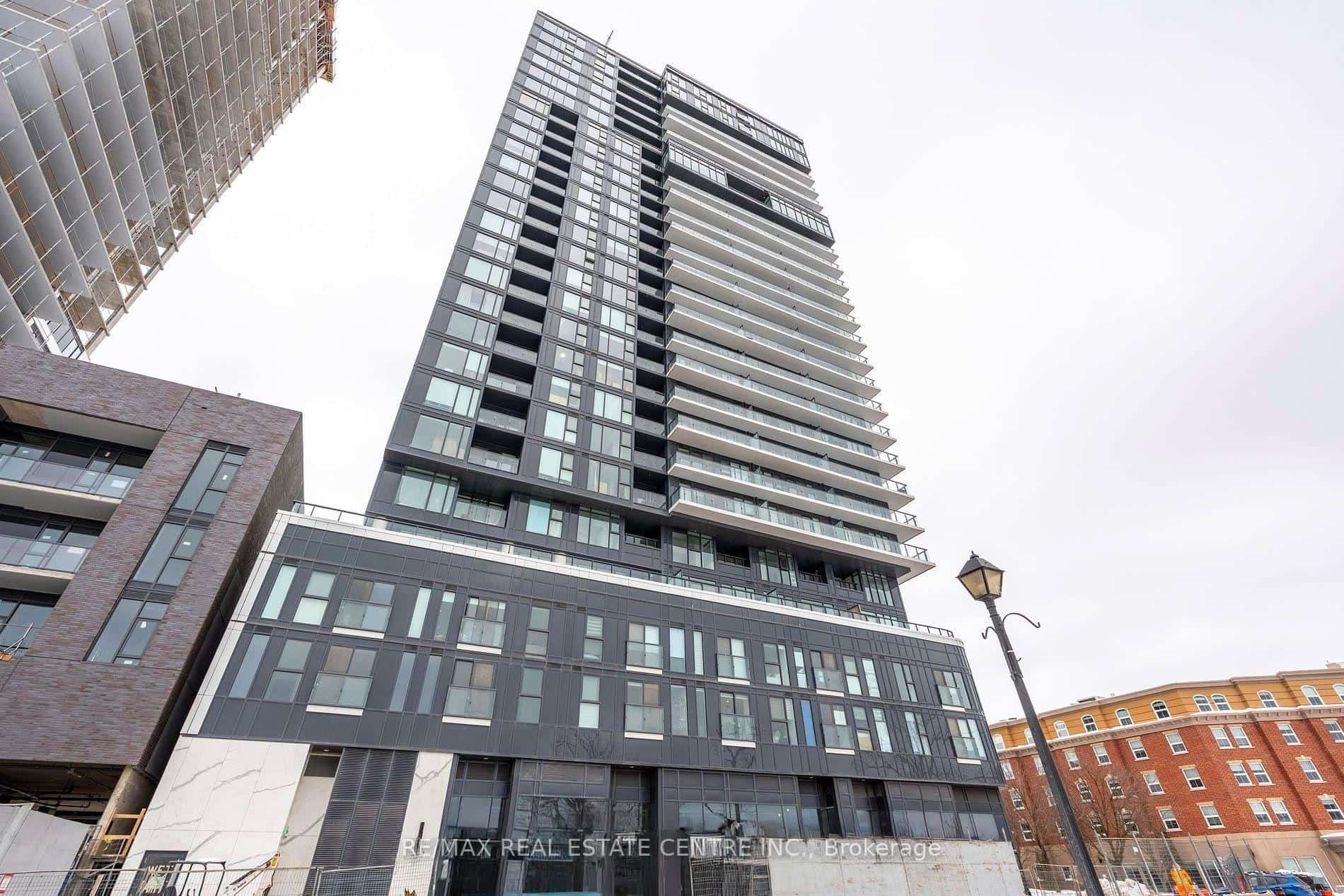 370 Martha Street #502, Burlington, ON L7R 0G9